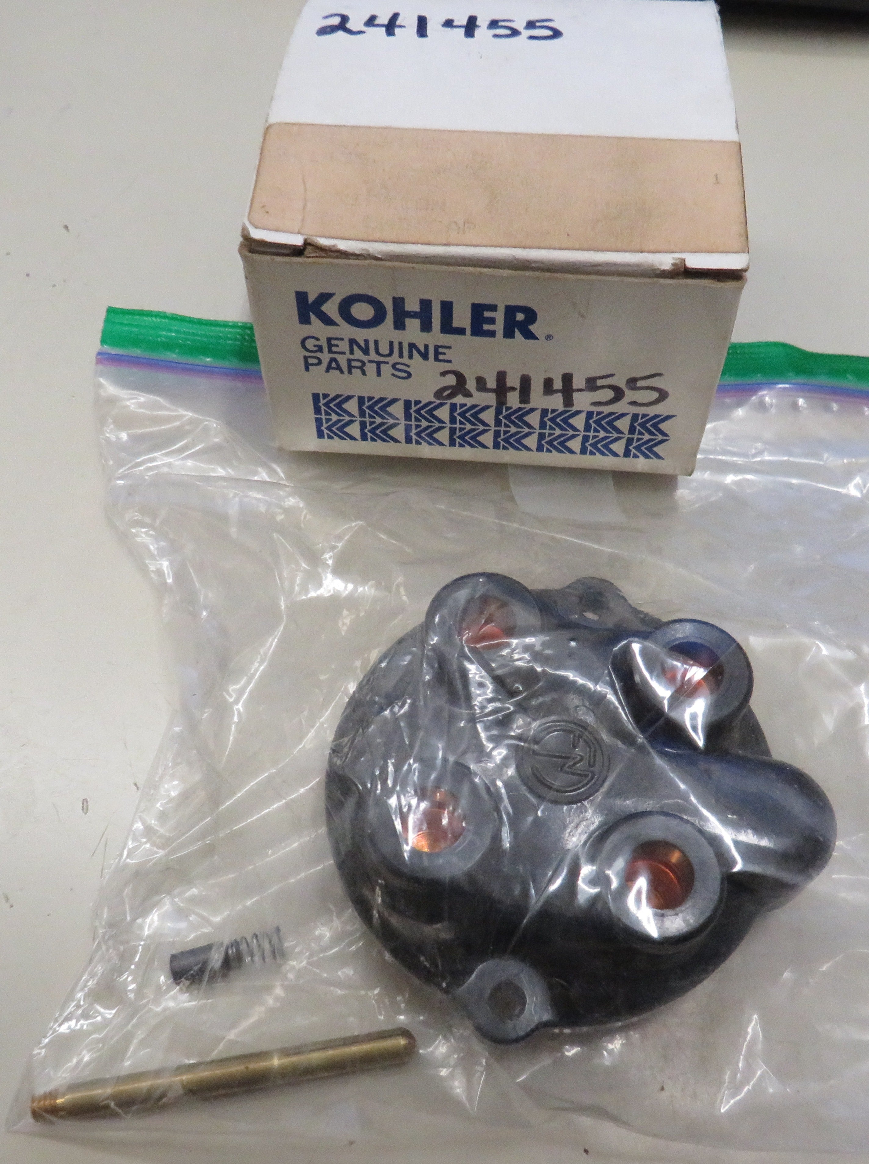 241455 Kohler FBMW800 Distributor Cap 10/11/2024 THIS PART IS IN STOCK 10/11/2024