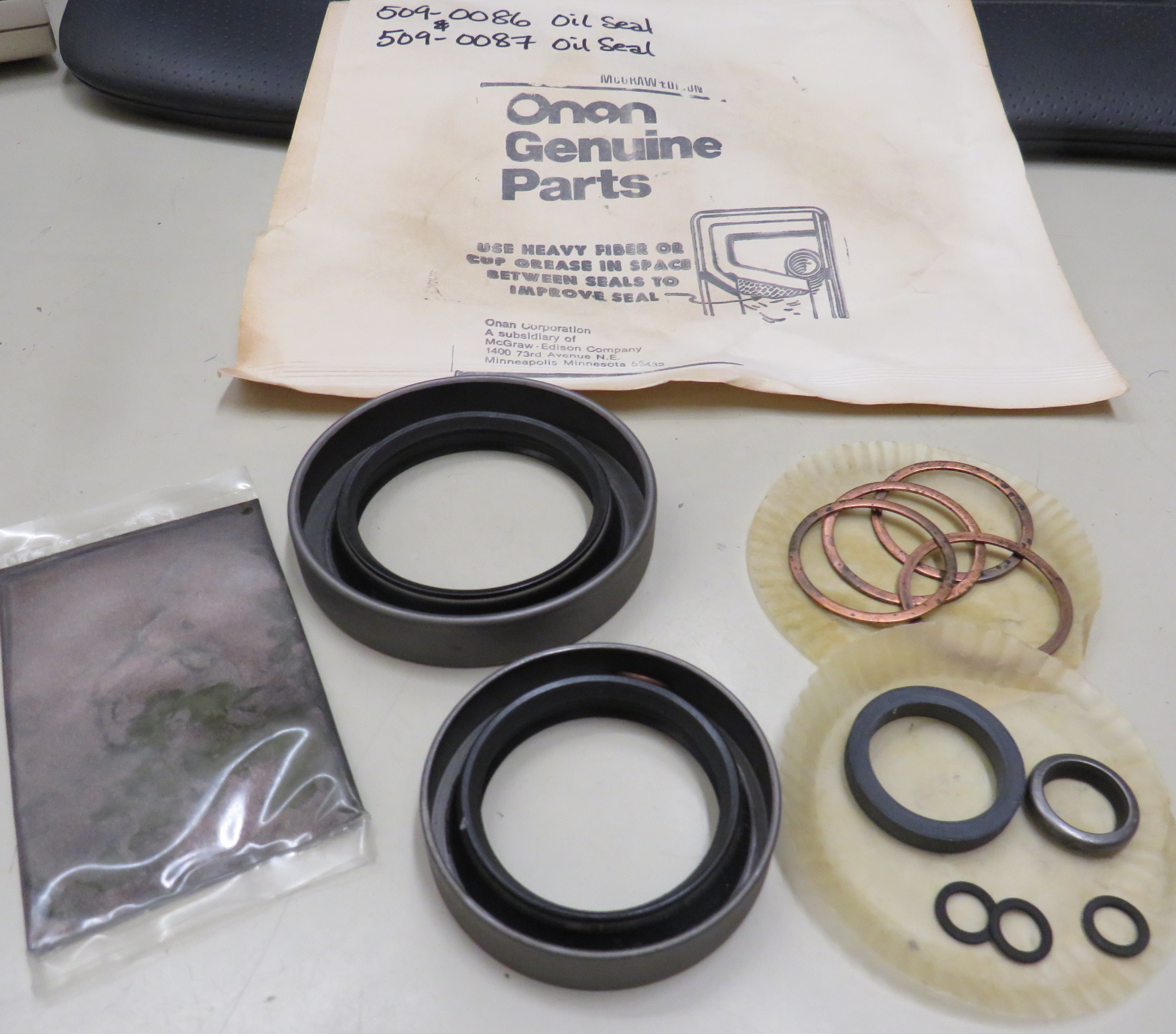 Onan Bearing Crankshaft Kit Oil Seal 509-0086 & 509-0087, O'Rings, washers and Never Seeze Grease for DJE Genset 9/5/2024 THIS PART IS IN STOCK 9/5/2024